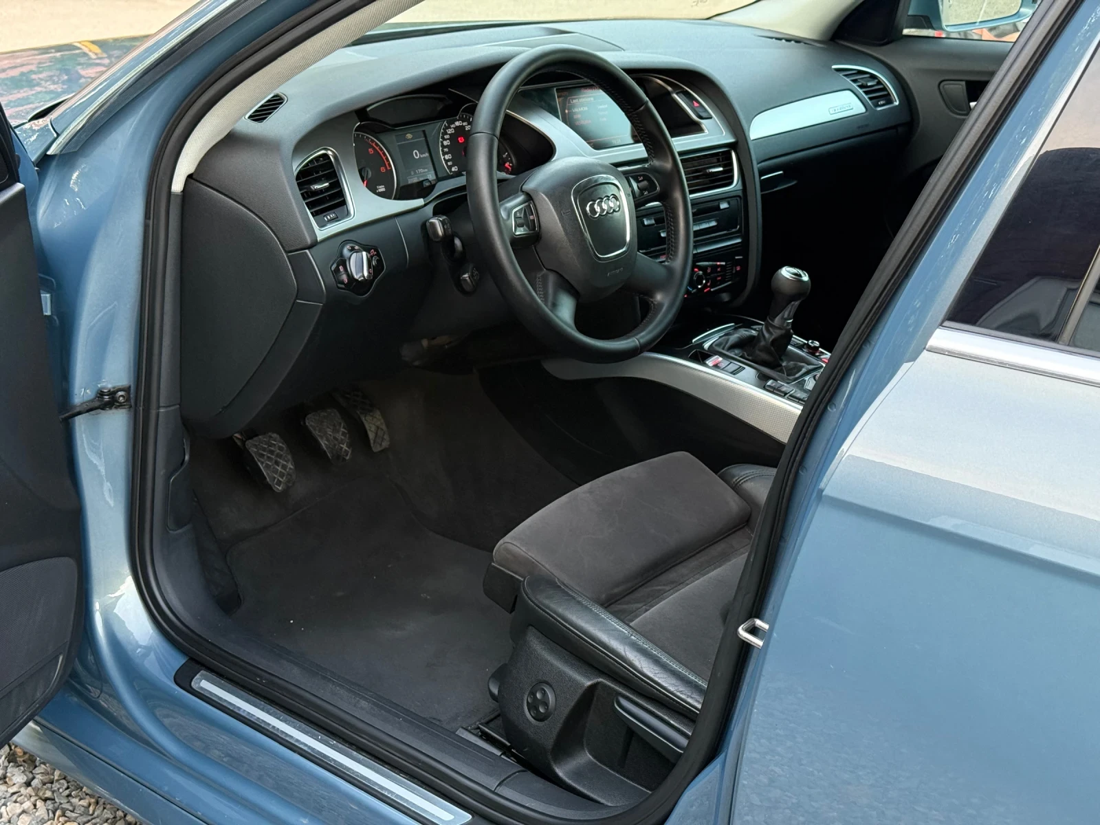 Audi A4 3.0TDi 239к.с * Навигация* * Quattro*  - изображение 9
