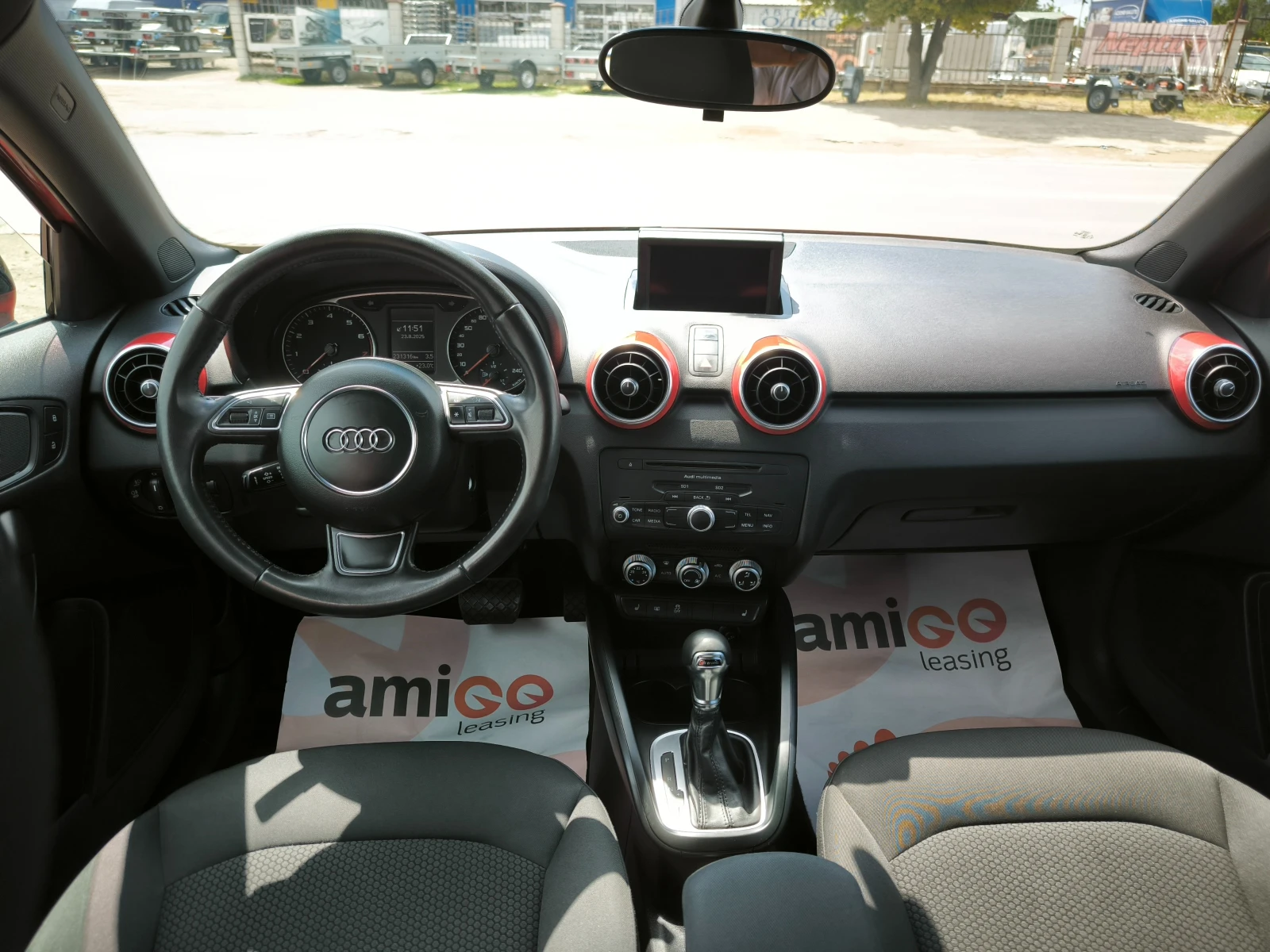 Audi A1 S-line AUTOMATIC 1.4i EURO5 - изображение 8