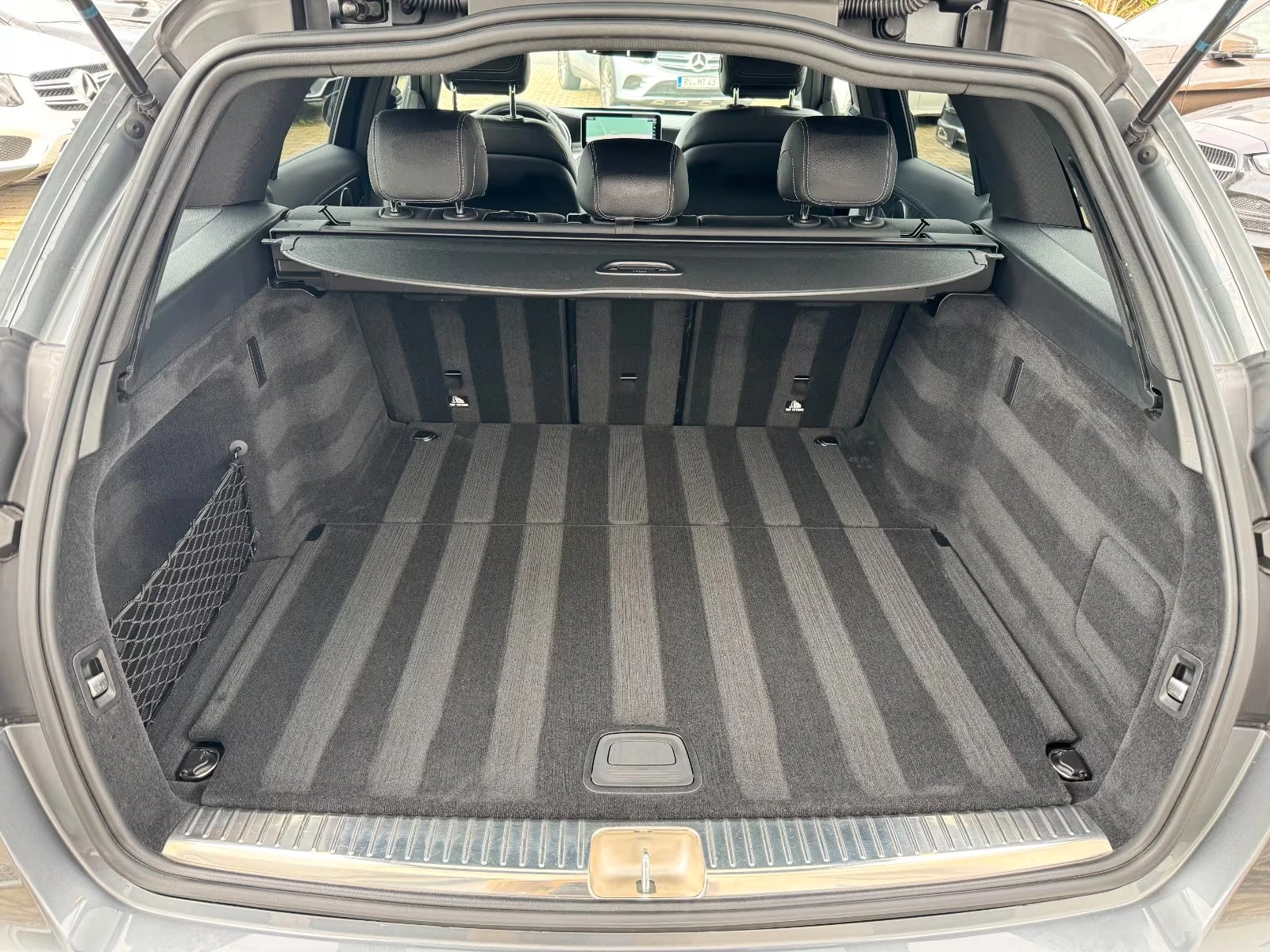 Mercedes-Benz C 63 AMG NIGHT/476HP/HUD/AHK/CAM/DISTR./NAVI/687g | Mobile.bg � ����������� 15