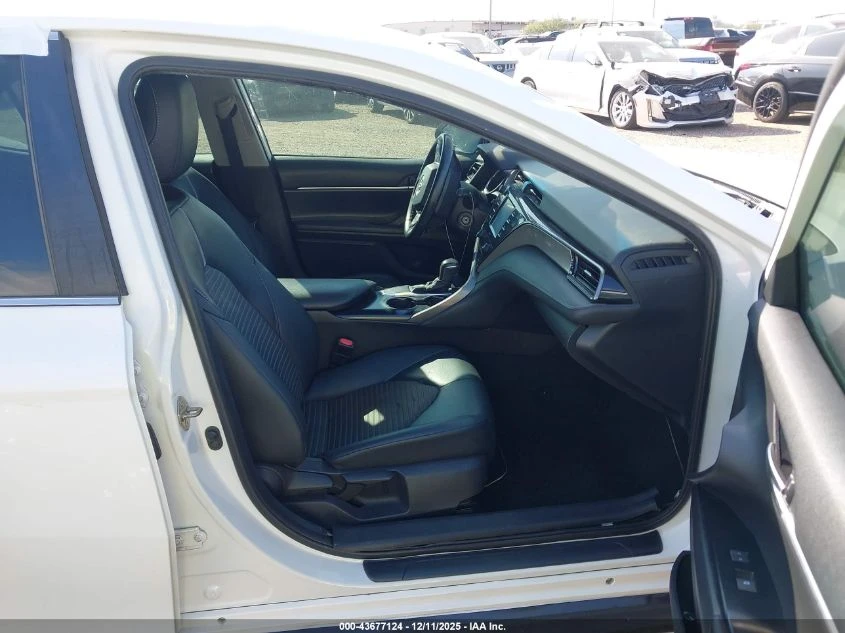 Toyota Camry 2.5l Se - изображение 5