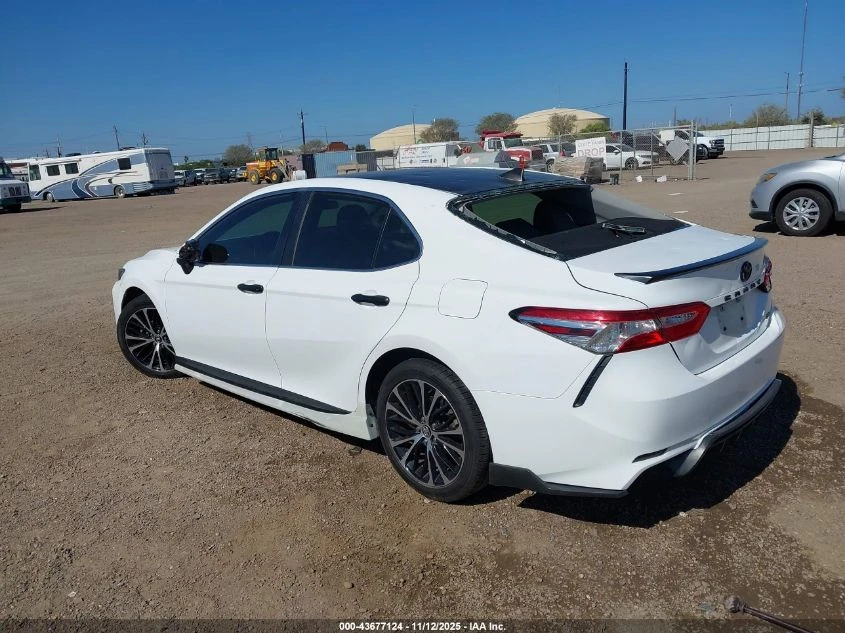 Toyota Camry 2.5l Se - изображение 3