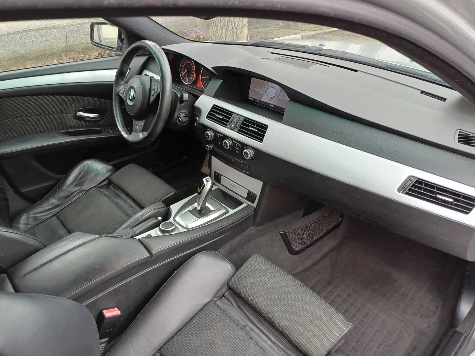 BMW 530 Xd facelift 235k.c., снимка 10 - Автомобили и джипове - 53712222