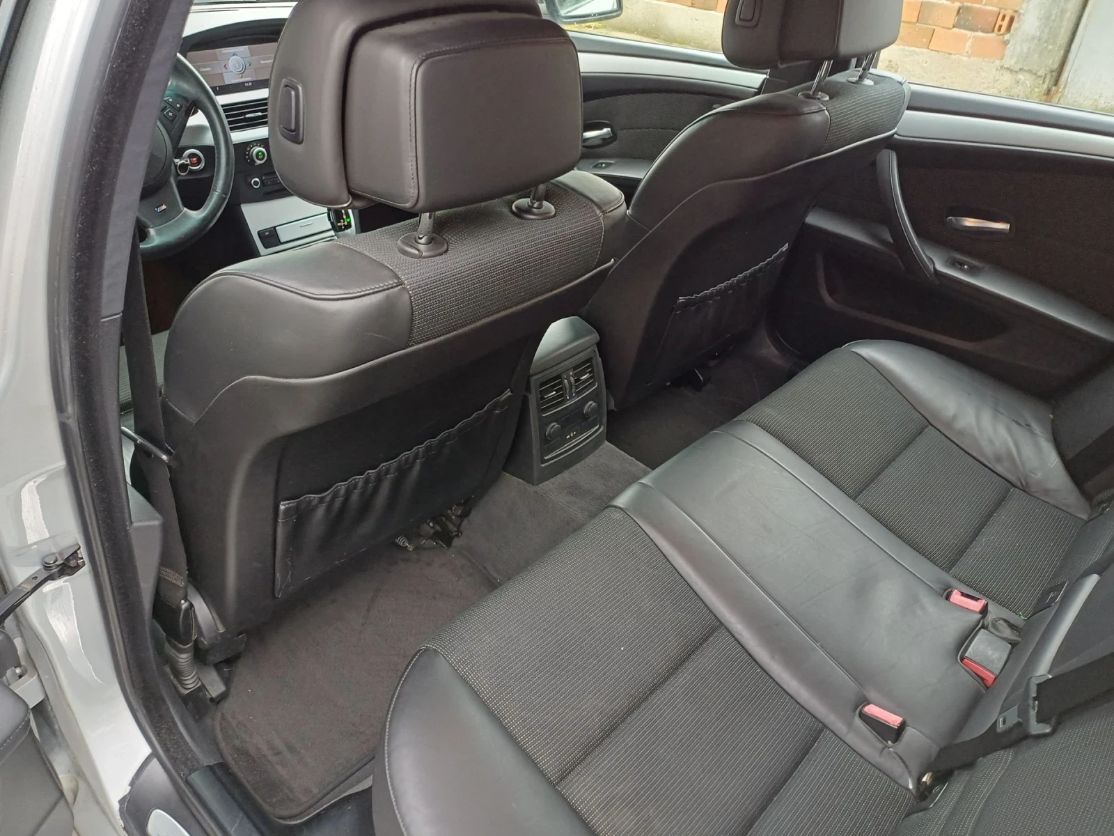 BMW 530 Xd facelift 235k.c., снимка 12 - Автомобили и джипове - 53712222