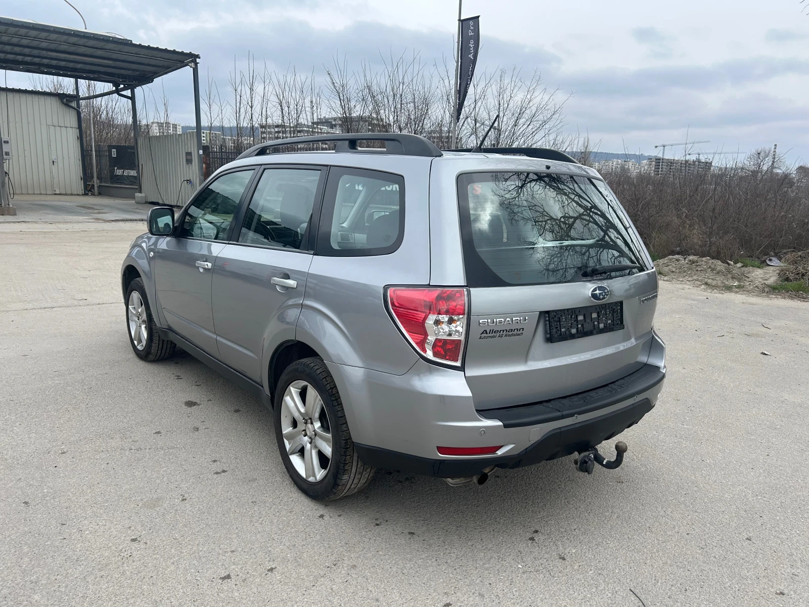 Subaru Forester 2.0i Швейцария, снимка 6 - Автомобили и джипове - 53923756