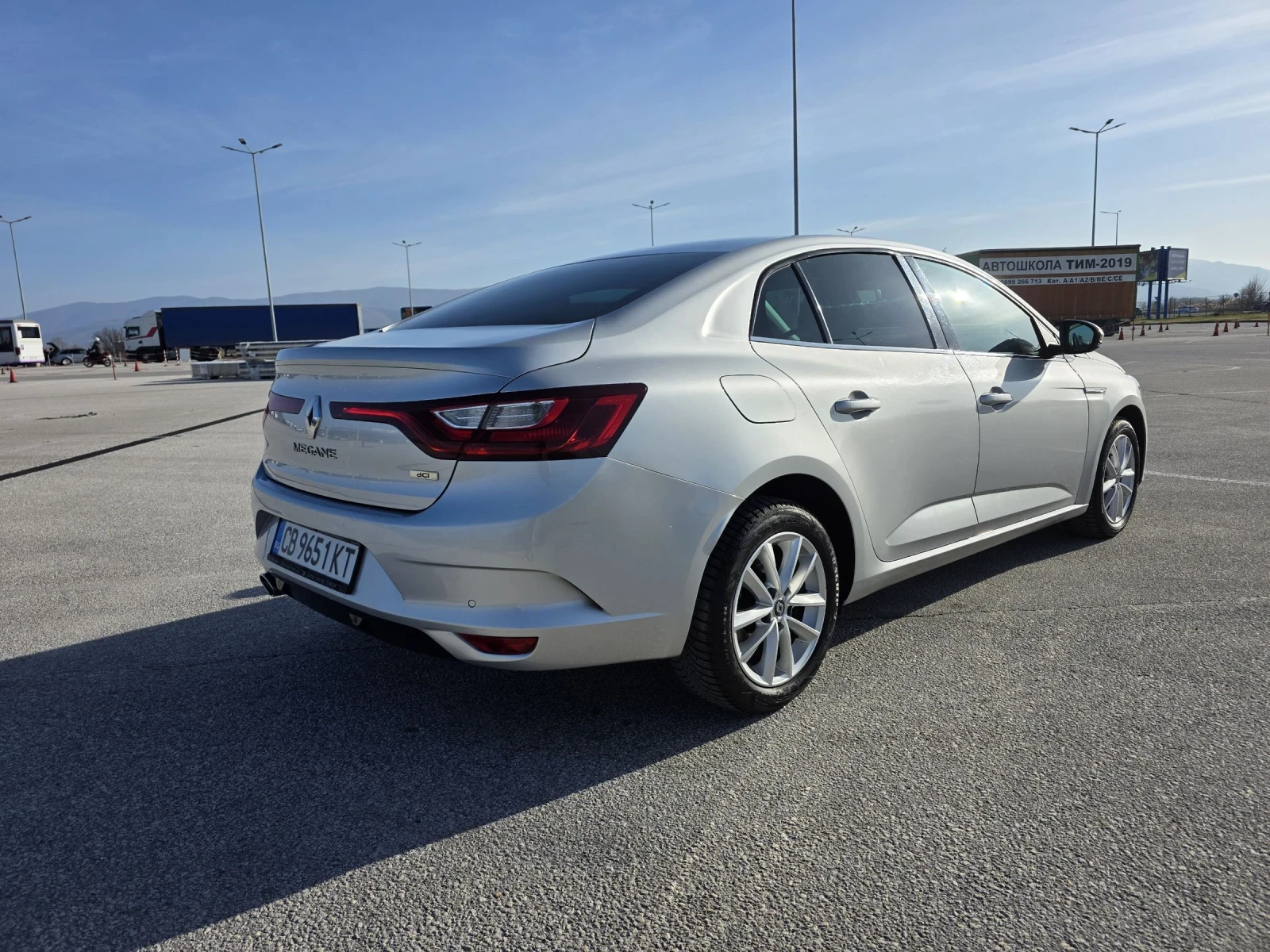 Renault Megane MEGANE IV 1.5 dCi k9k 656 sedan , снимка 4 - Автомобили и джипове - 54166022