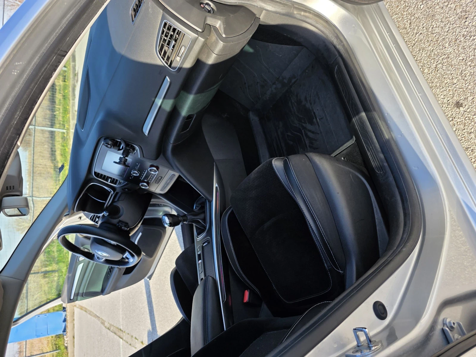 Renault Megane MEGANE IV 1.5 dCi k9k 656 sedan , снимка 10 - Автомобили и джипове - 54166022