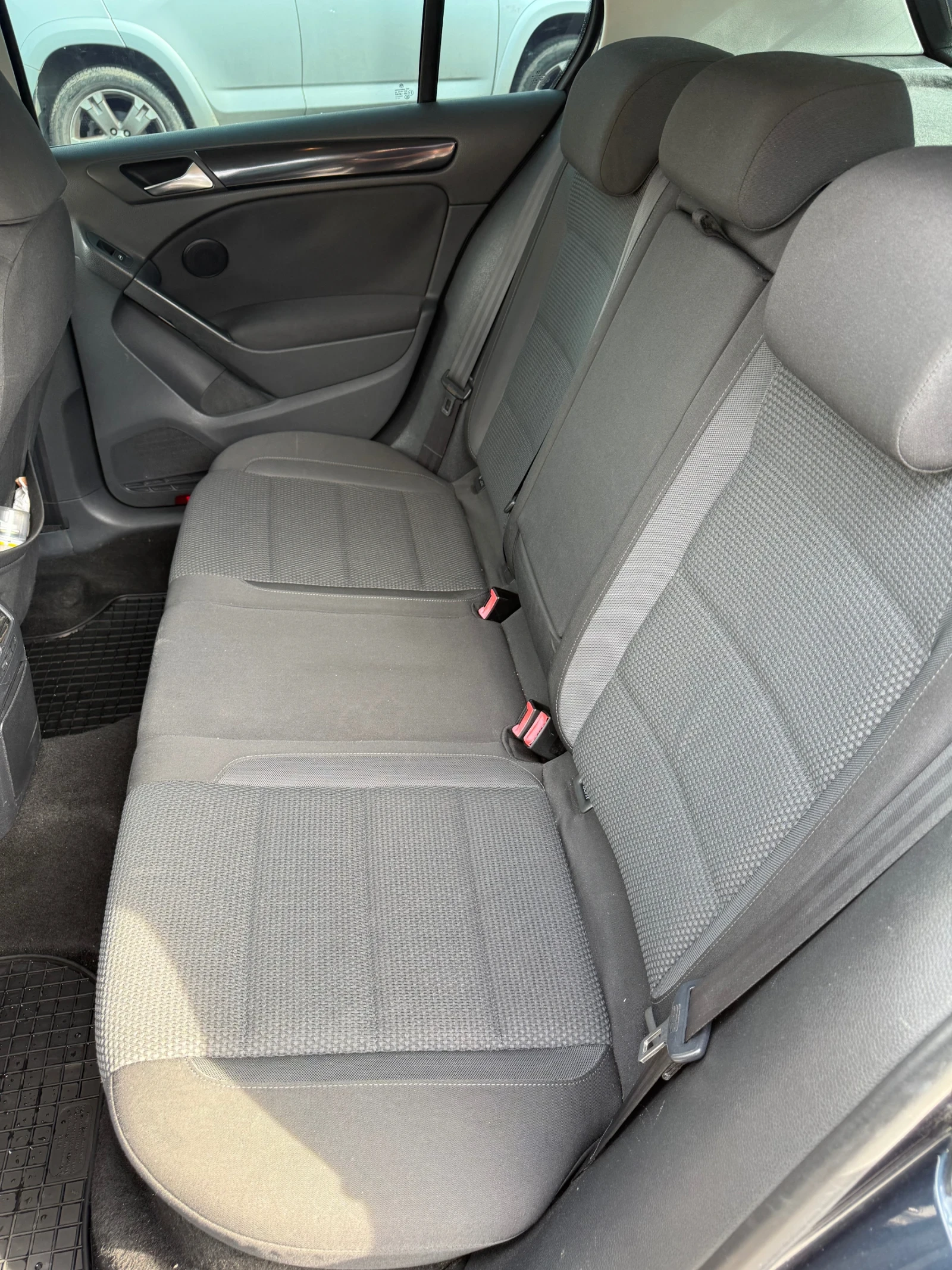 VW Golf, снимка 11 - Автомобили и джипове - 54197295