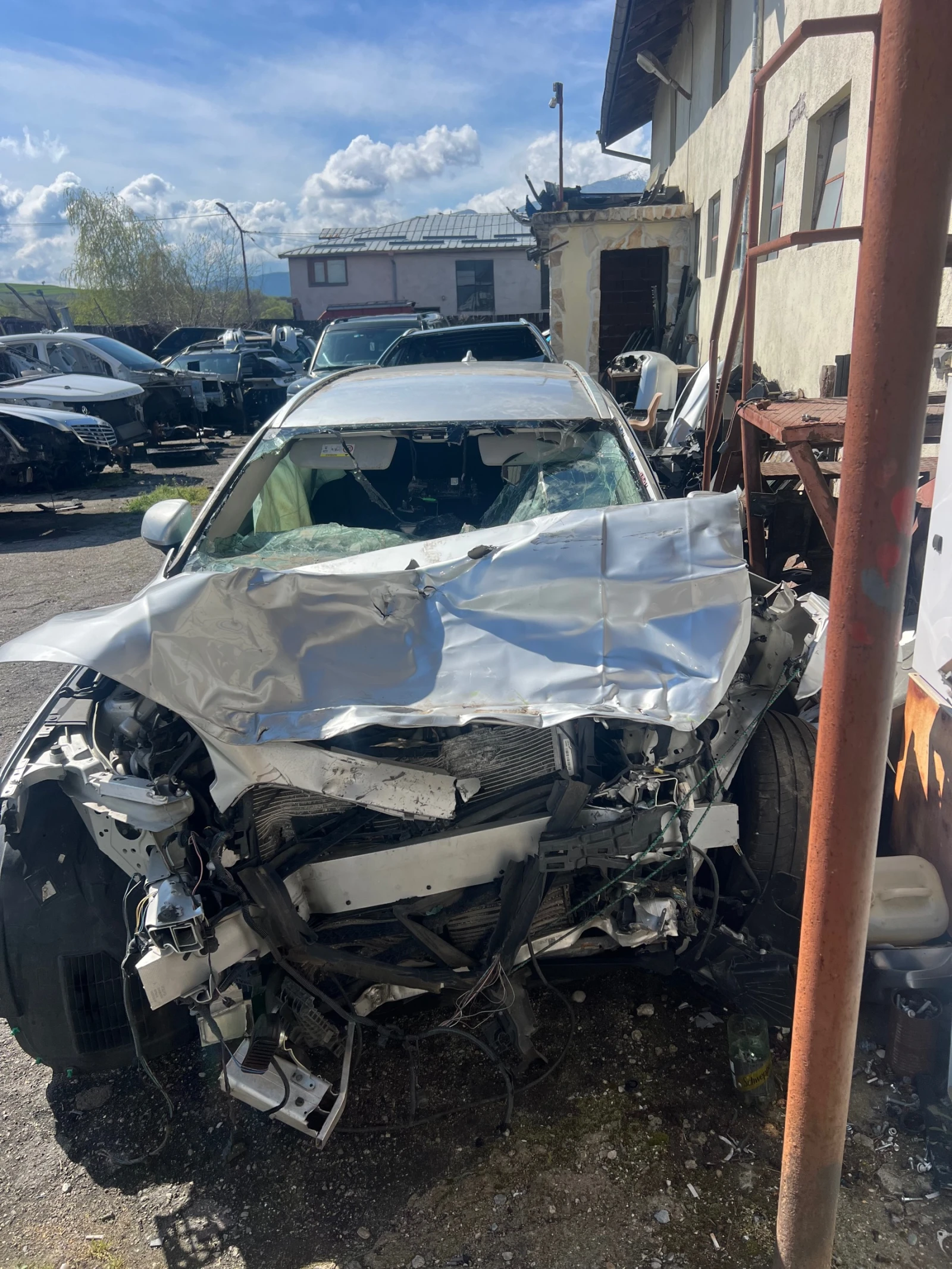 Volvo V90 D4 na 4asti, снимка 4 - Автомобили и джипове - 54291098