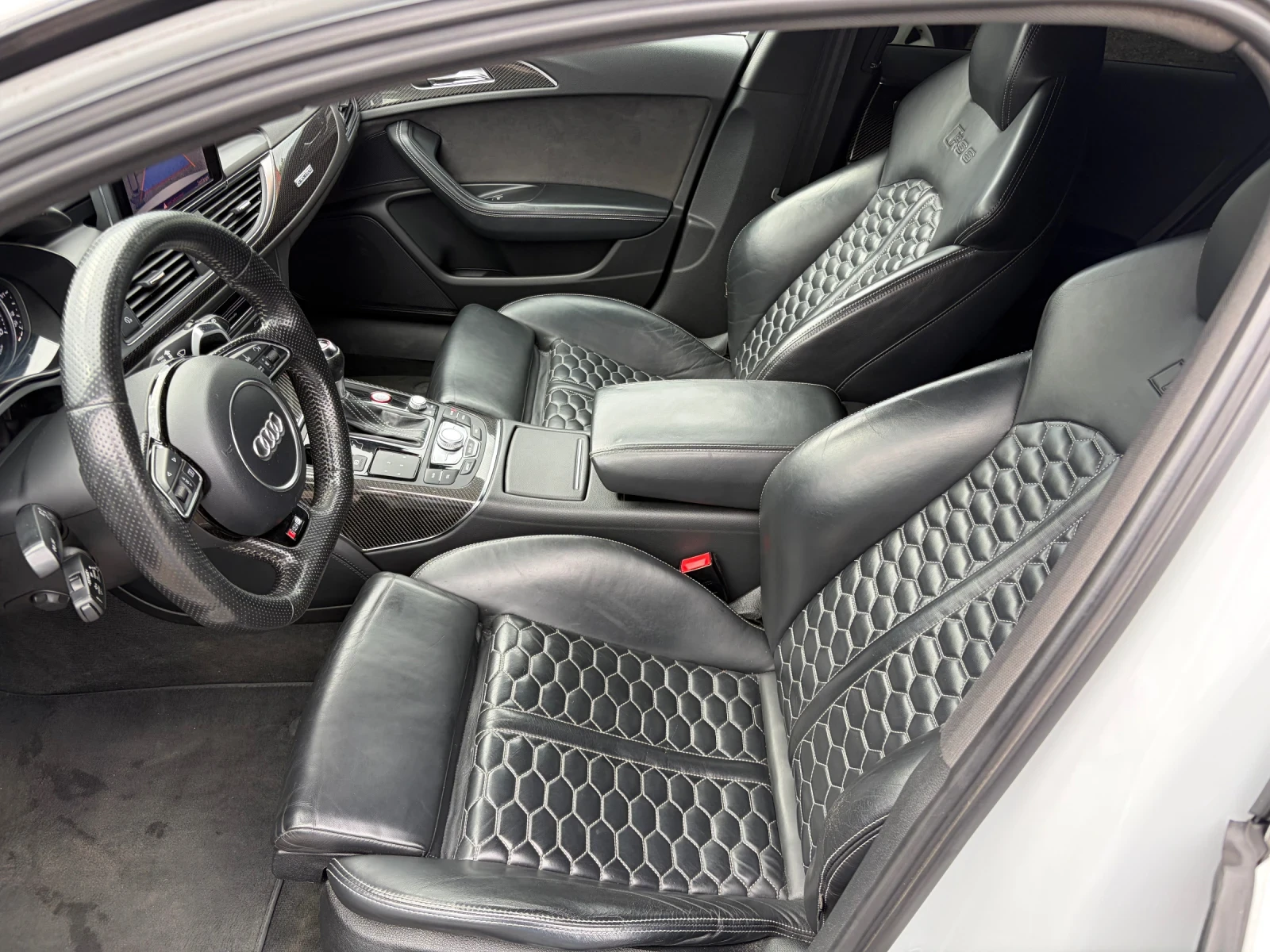 Audi Rs6, снимка 10 - Автомобили и джипове - 54461592