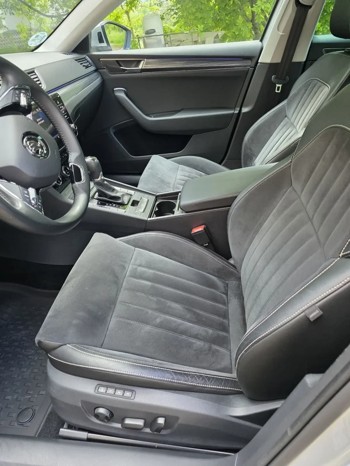 Skoda Superb, снимка 9 - Автомобили и джипове - 54583089