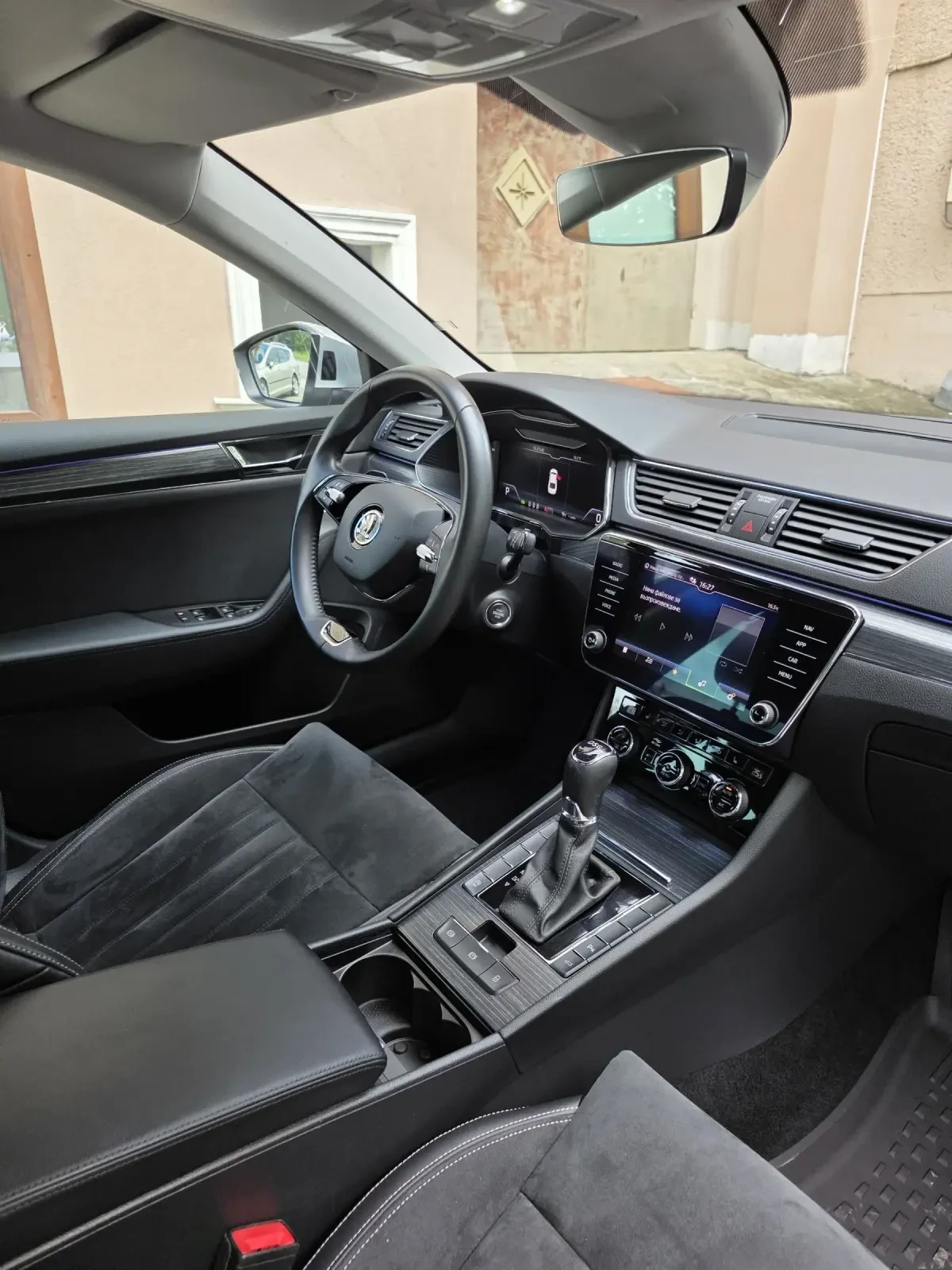 Skoda Superb, снимка 13 - Автомобили и джипове - 54583089