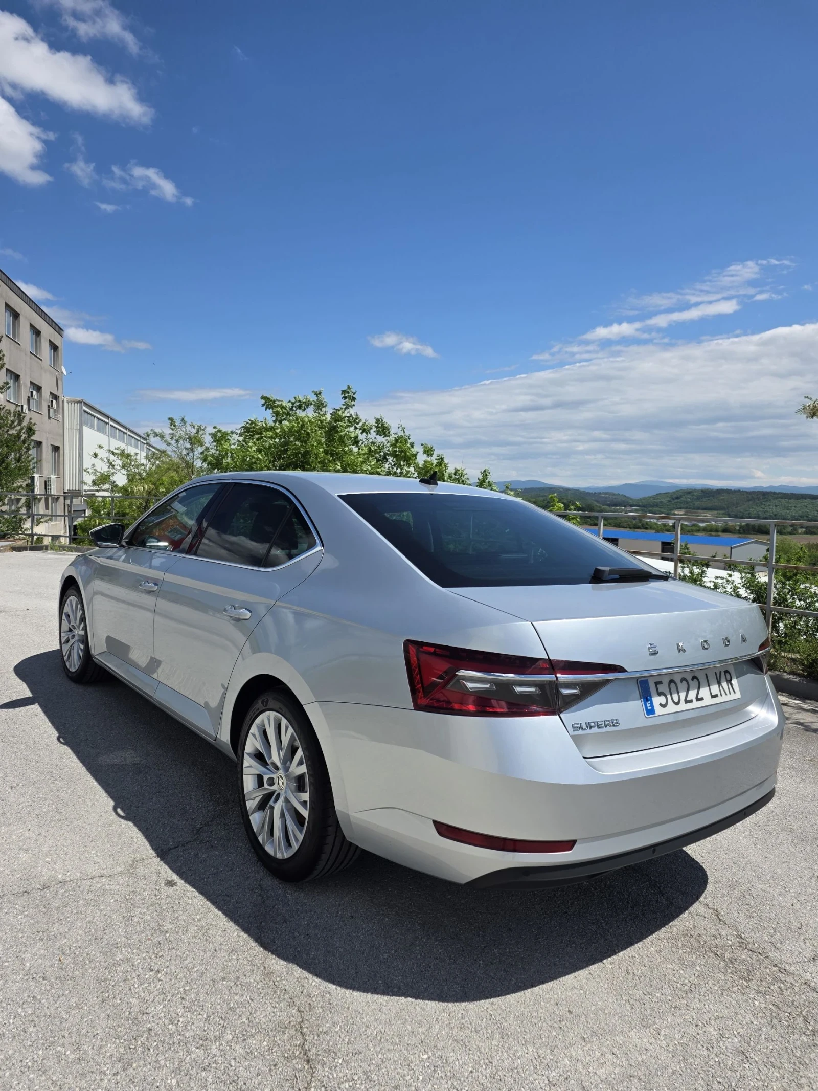 Skoda Superb, снимка 6 - Автомобили и джипове - 54583089