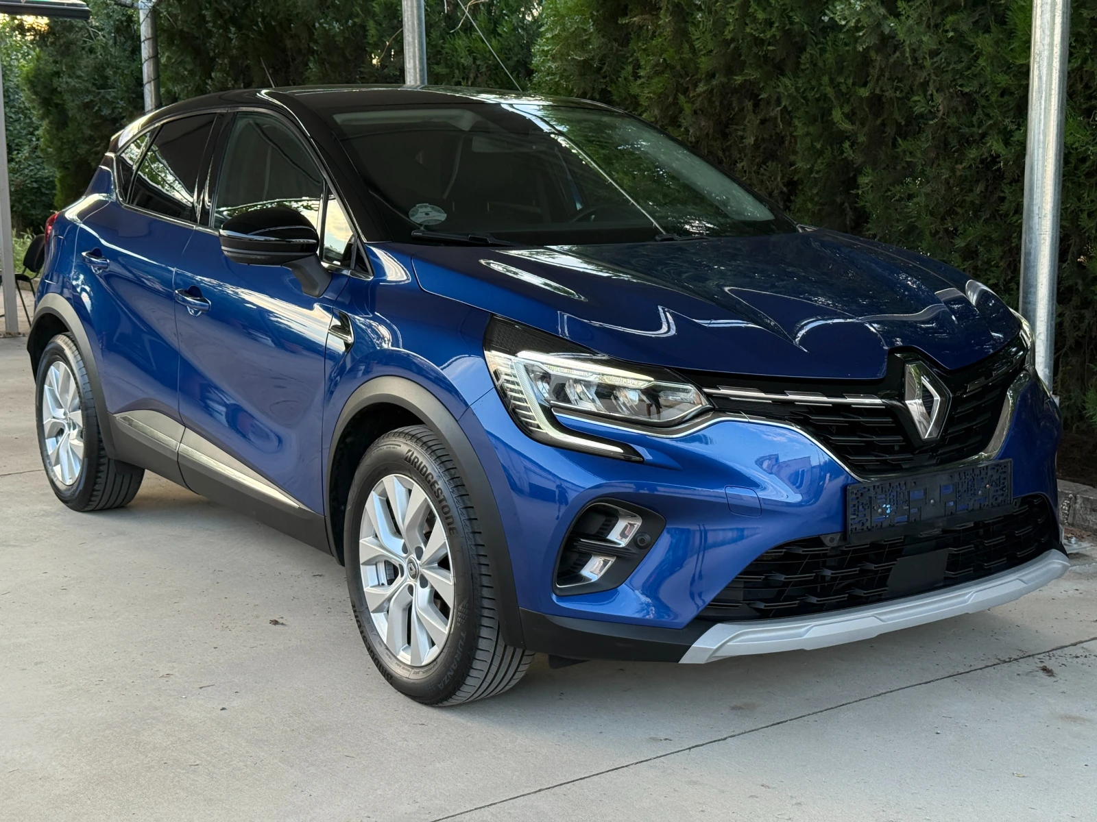 Renault Captur 1.5 Blue dCi, снимка 4 - Автомобили и джипове - 54782312