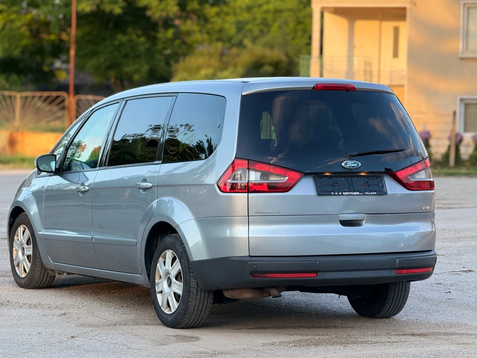 Ford Galaxy 2.0* HDI* , снимка 7 - Автомобили и джипове - 54801938