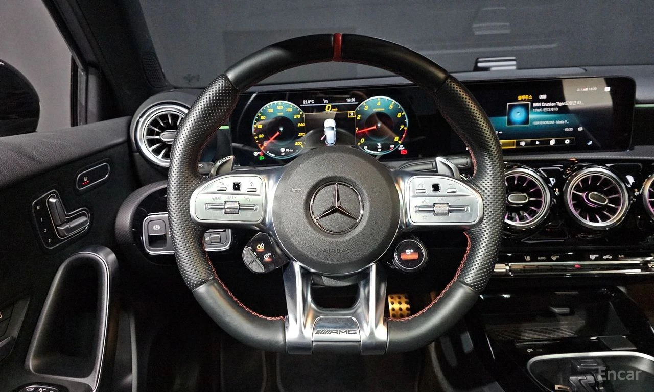 Mercedes-Benz A45 AMG * ФИКСИРАНА ЦЕНА ДО БЪЛГАРИЯ * АВТОКРЕДИТ, снимка 13 - Автомобили и джипове - 55399134