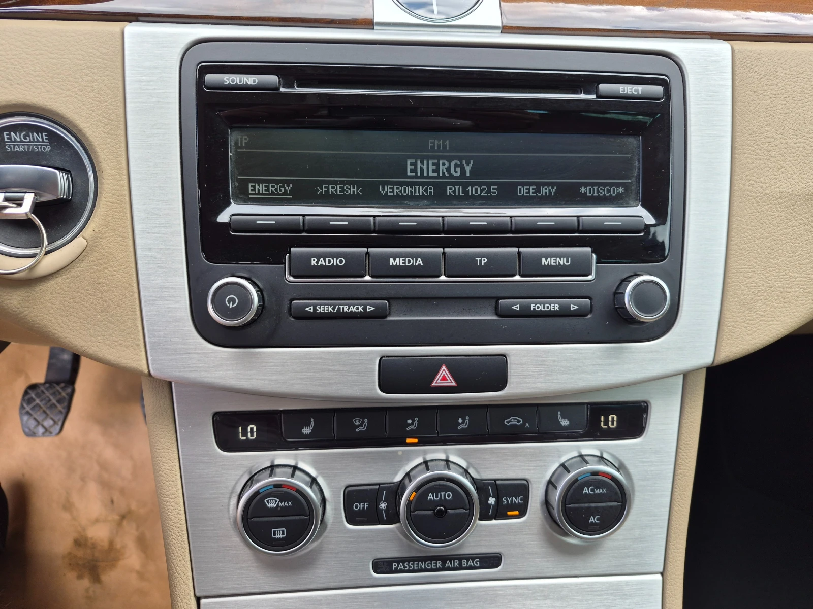 VW Passat 2.0TDI 4MOTION, снимка 15 - Автомобили и джипове - 55415738