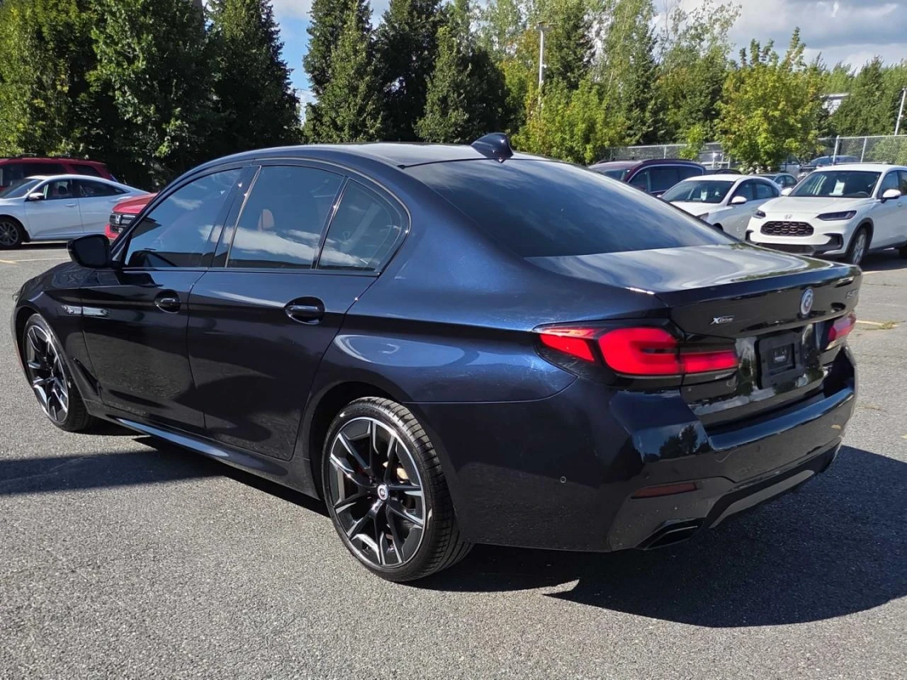 BMW 540 M-pkg* Shadow-line* Distronic* 360* HUD* Вакуум* H, снимка 5 - Автомобили и джипове - 55853911