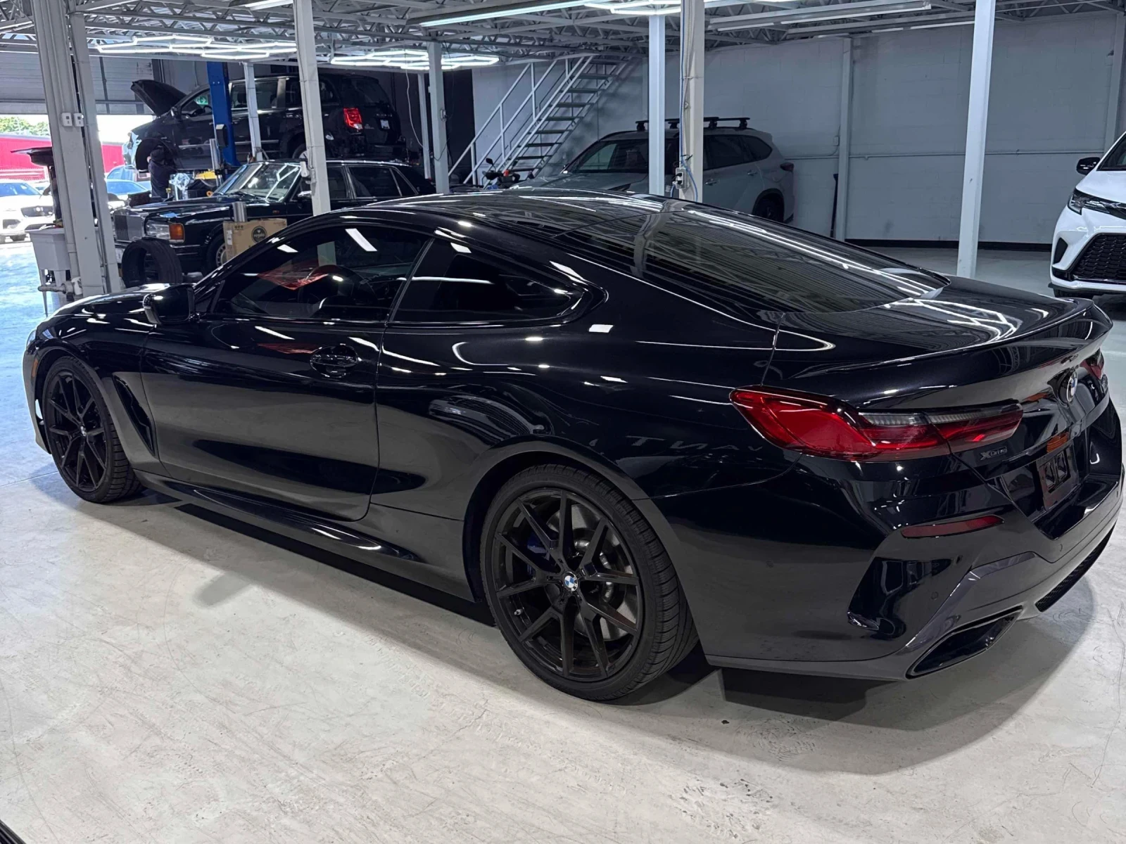 BMW 850 M-pack* 360* Laser* Dist* HUD* �������* �����* H&K | Mobile.bg � ����������� 3