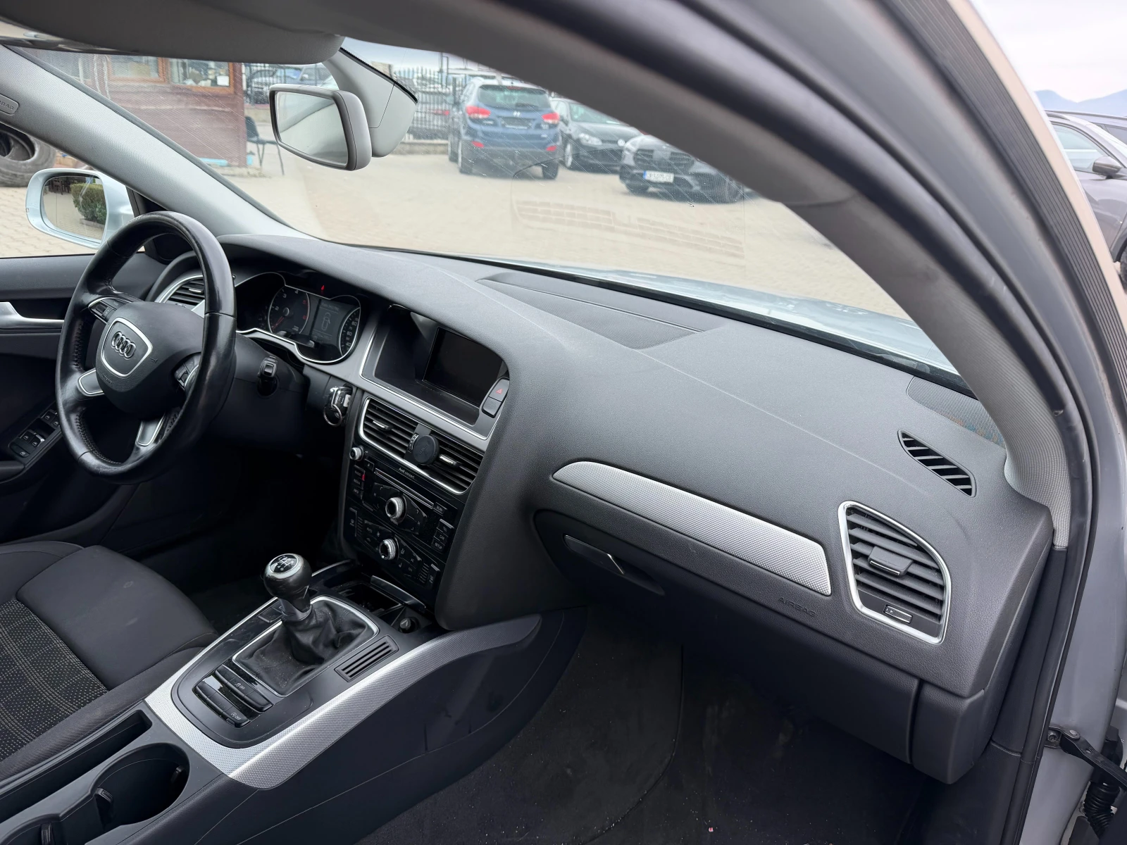 Audi A4 2.0TDI NAVI EURO 5, снимка 10 - Автомобили и джипове - 56223266