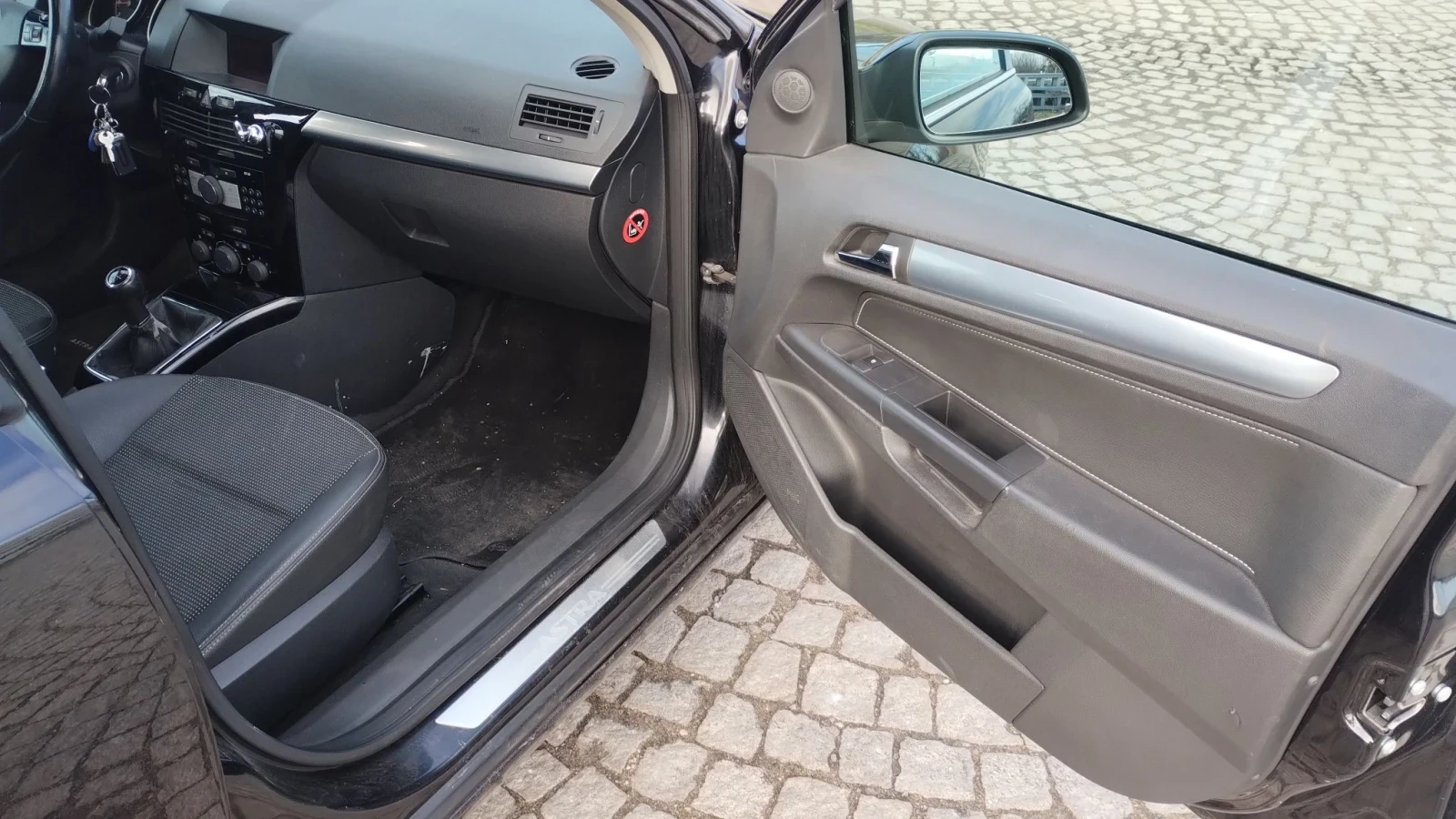 Opel Astra, снимка 9 - Автомобили и джипове - 56303190