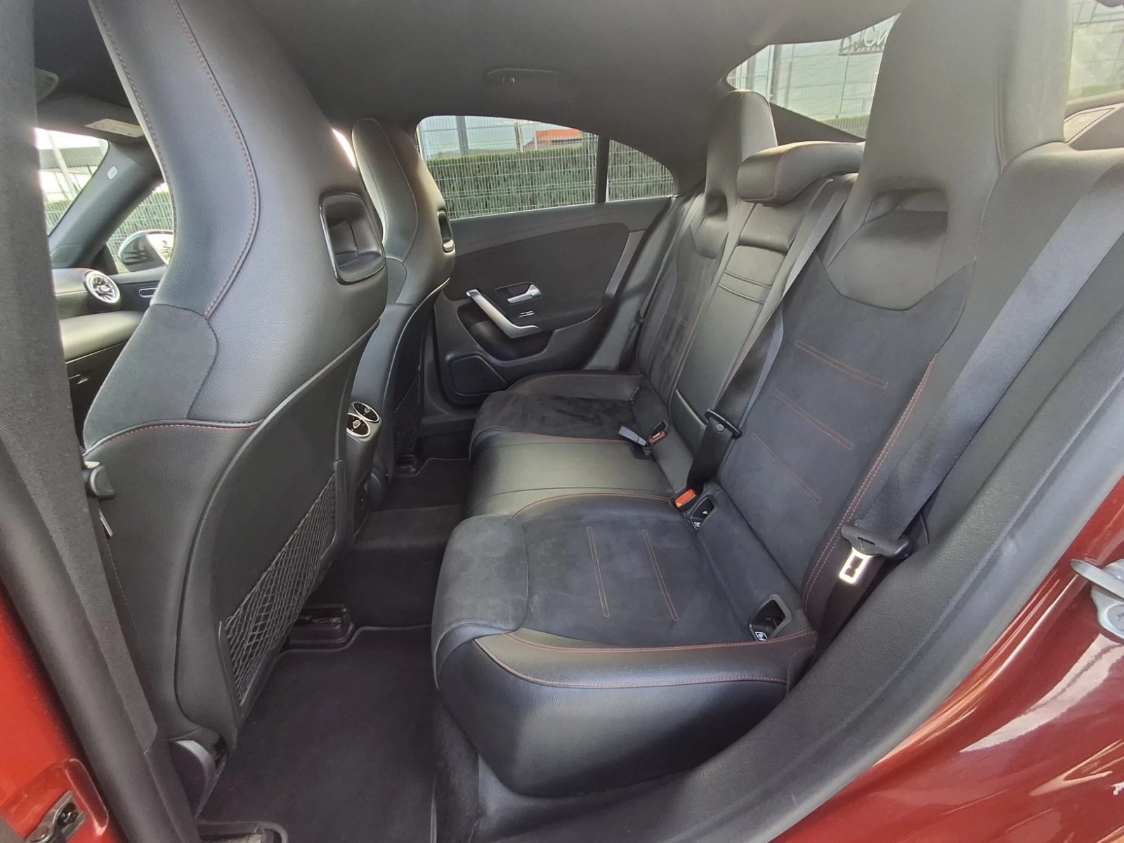 Mercedes-Benz CLA 250 е, снимка 9 - Автомобили и джипове - 56592135
