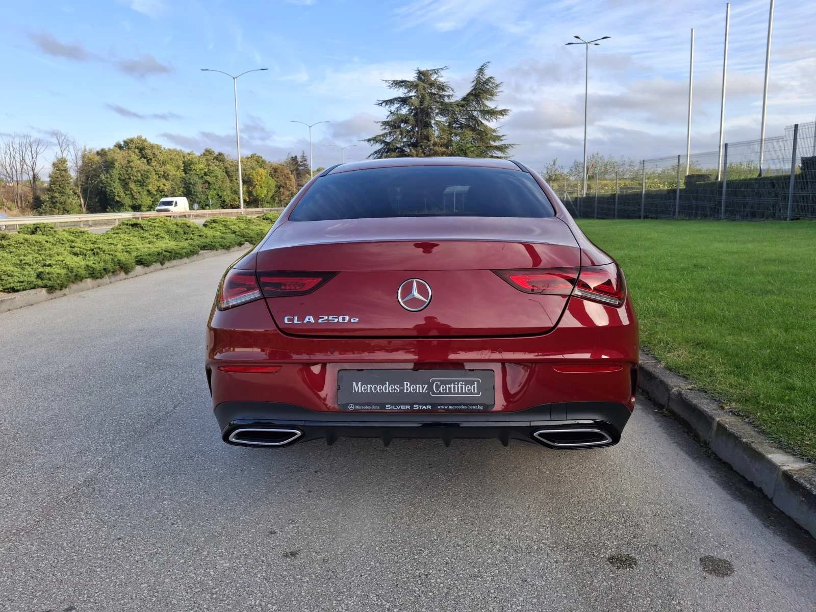 Mercedes-Benz CLA 250 е, снимка 7 - Автомобили и джипове - 56592135