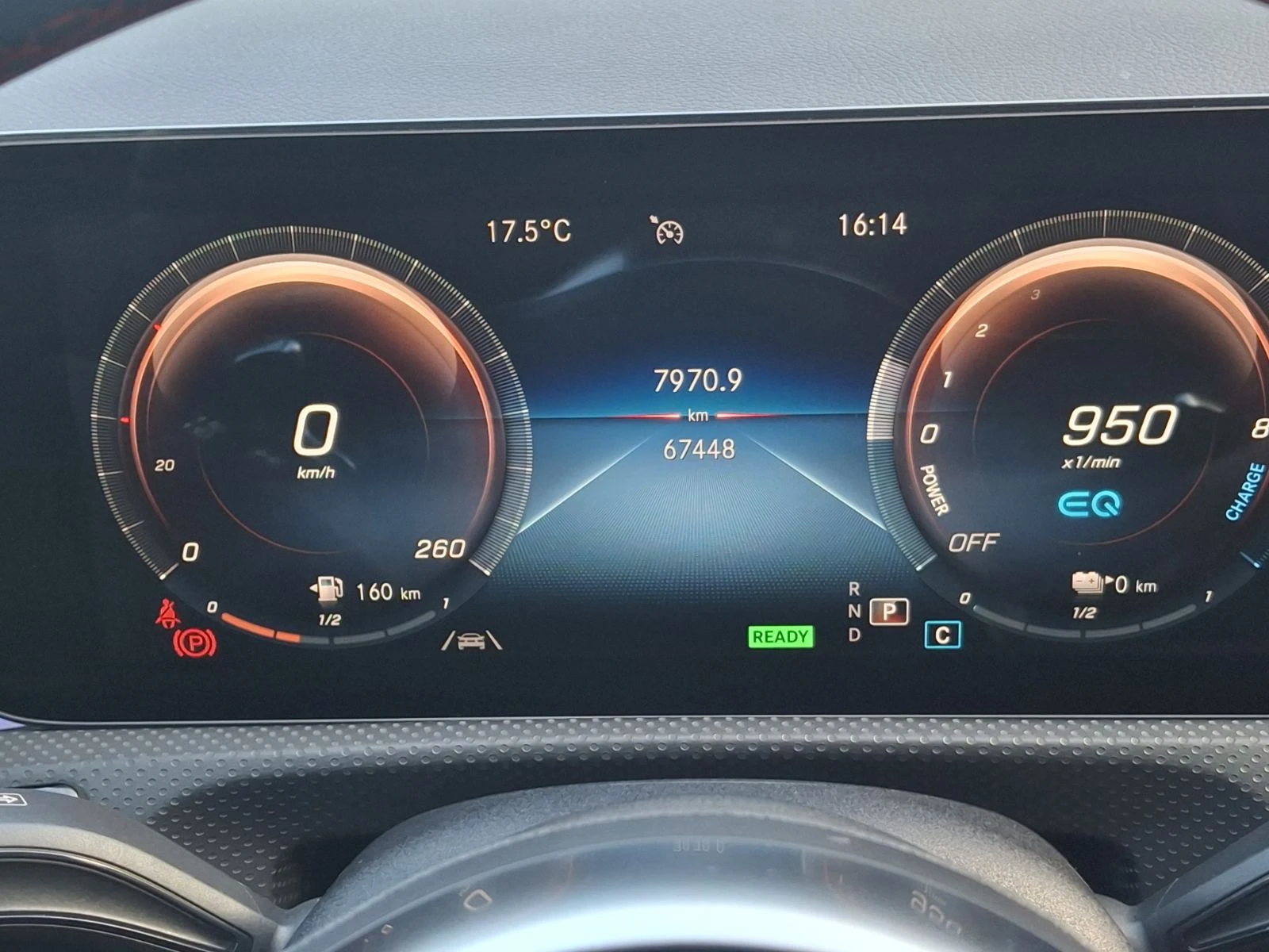 Mercedes-Benz CLA 250 е, снимка 13 - Автомобили и джипове - 56592135