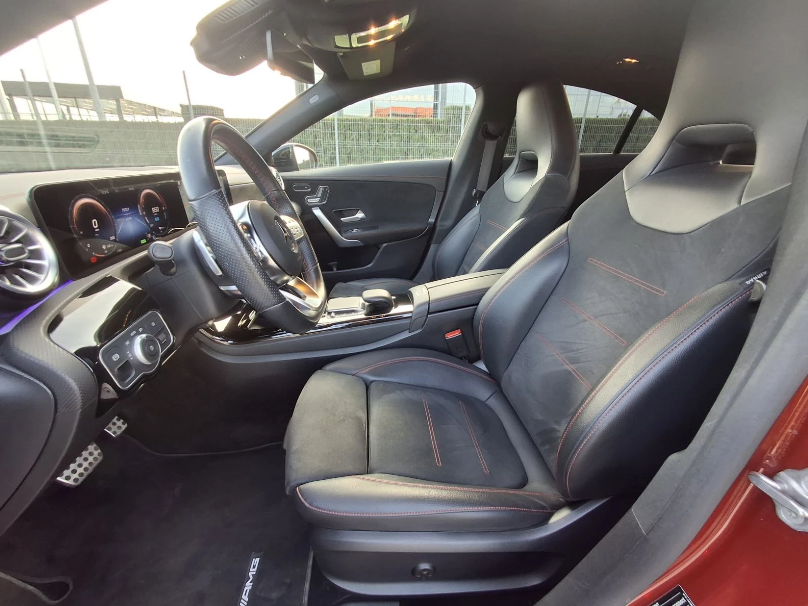 Mercedes-Benz CLA 250 е, снимка 10 - Автомобили и джипове - 56592135