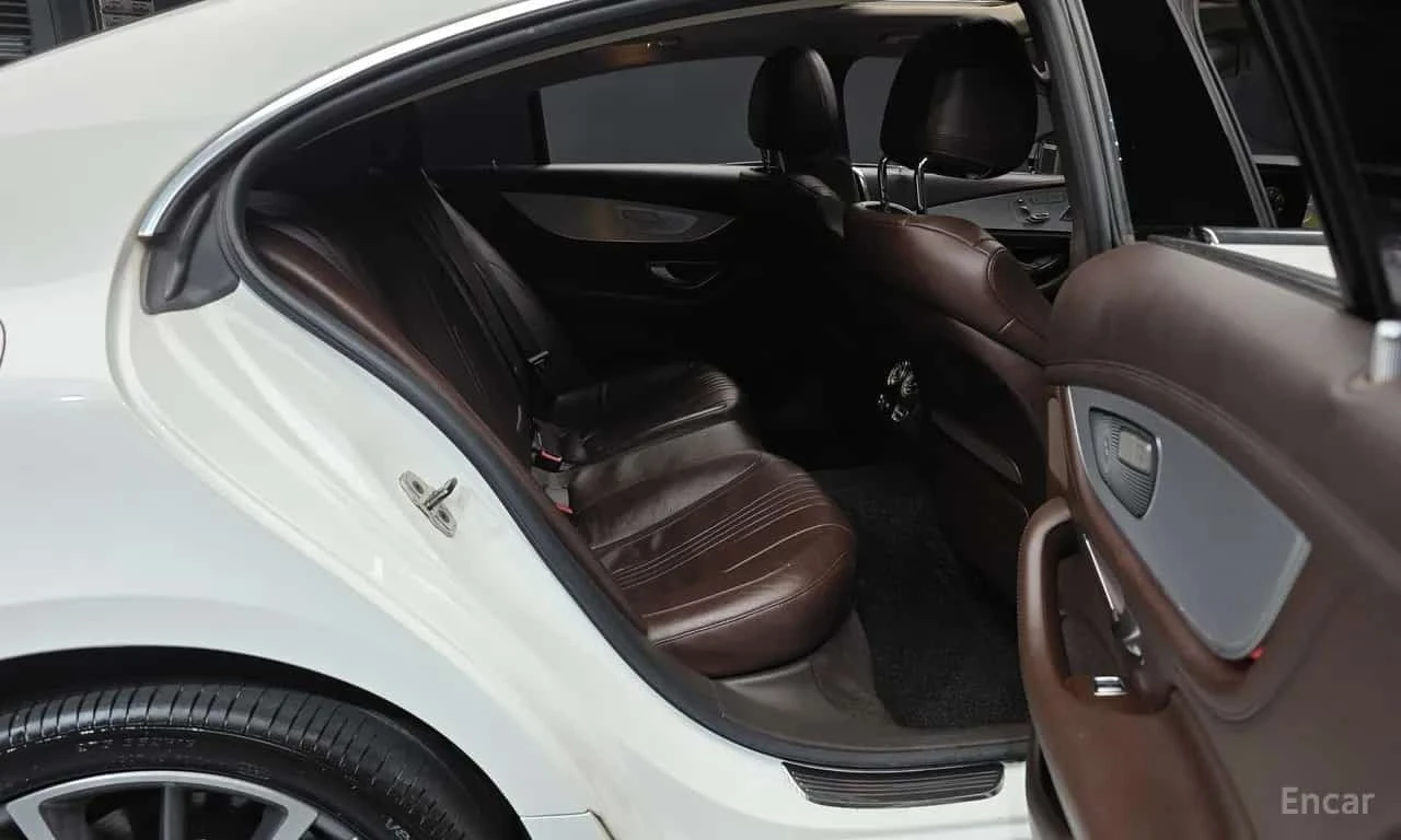 Mercedes-Benz CLS 400 d 4MATIC /���������/�������/���������/360 | Mobile.bg � ����������� 12