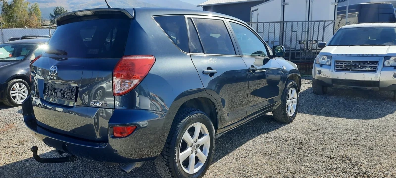 Toyota Rav4 D4D, снимка 4 - Автомобили и джипове - 47725289