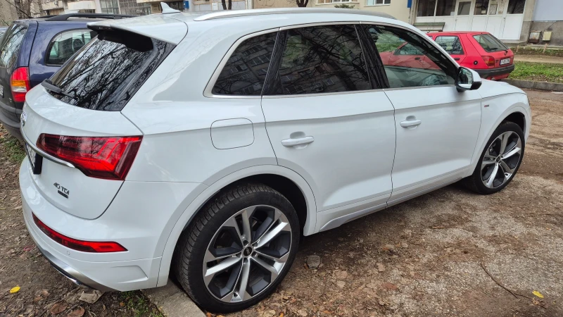 Audi Q5 40TDI, снимка 6 - Автомобили и джипове - 48425551