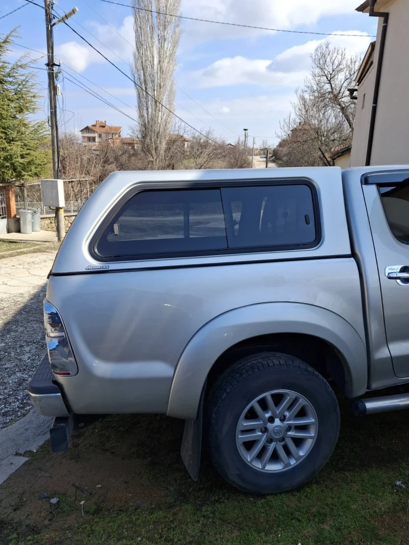 Toyota Hilux, снимка 11 - Автомобили и джипове - 49421504