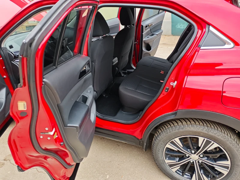 Mitsubishi Eclipse Cross 1.5T 4х4, снимка 9 - Автомобили и джипове - 52449918