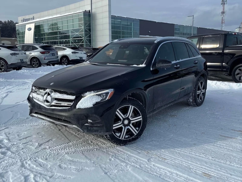 Mercedes-Benz GLC 300 * CARFAX * ПАНОРАМА* ПОДГРЕВ* 