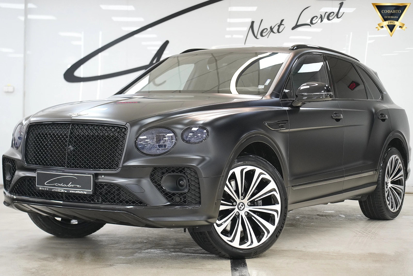 Bentley Bentayga 4.0 V8 AWD First Edition, снимка 1