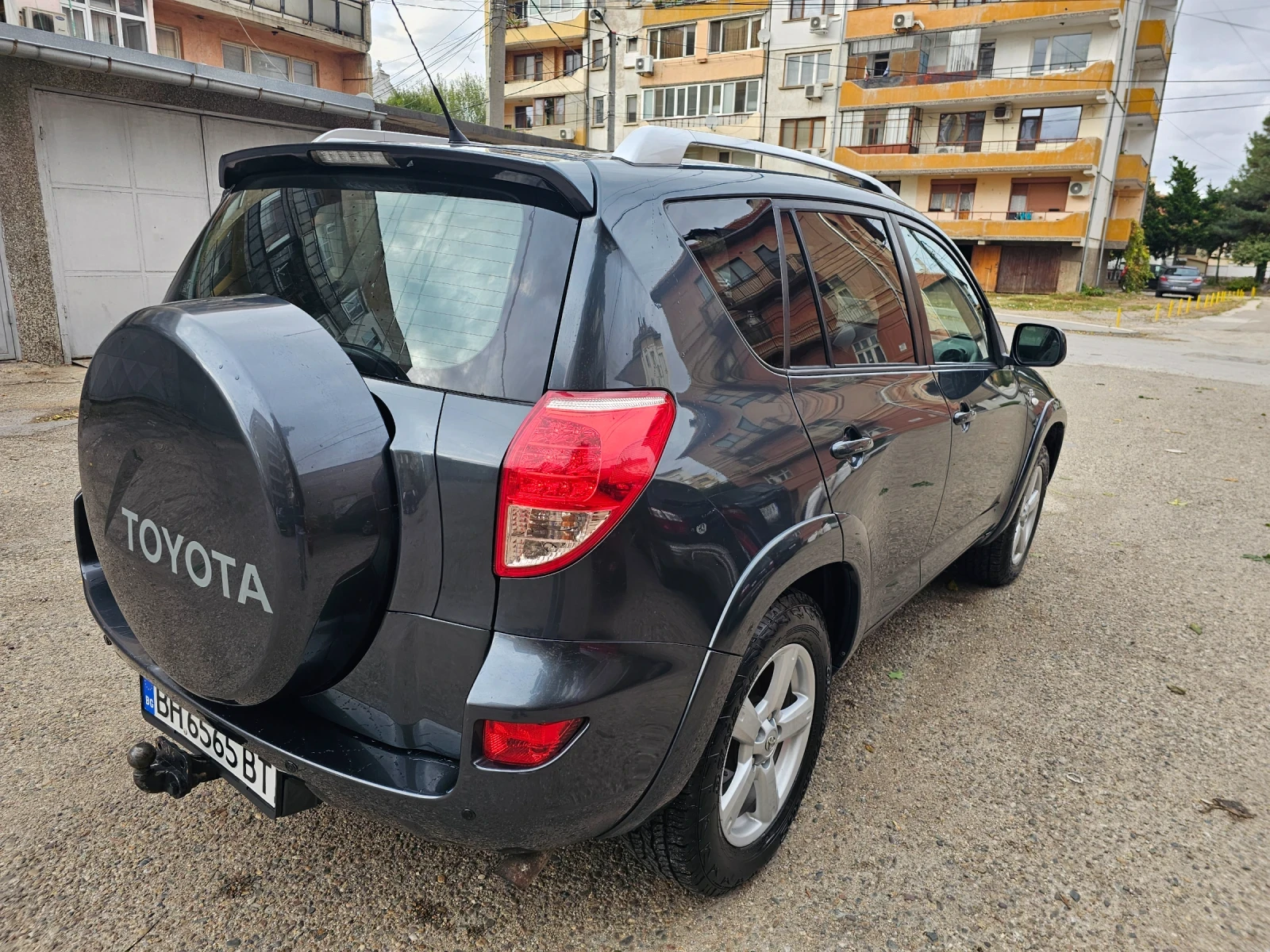 Toyota Rav4 2.2 D-CAT 177 к.с. - изображение 5