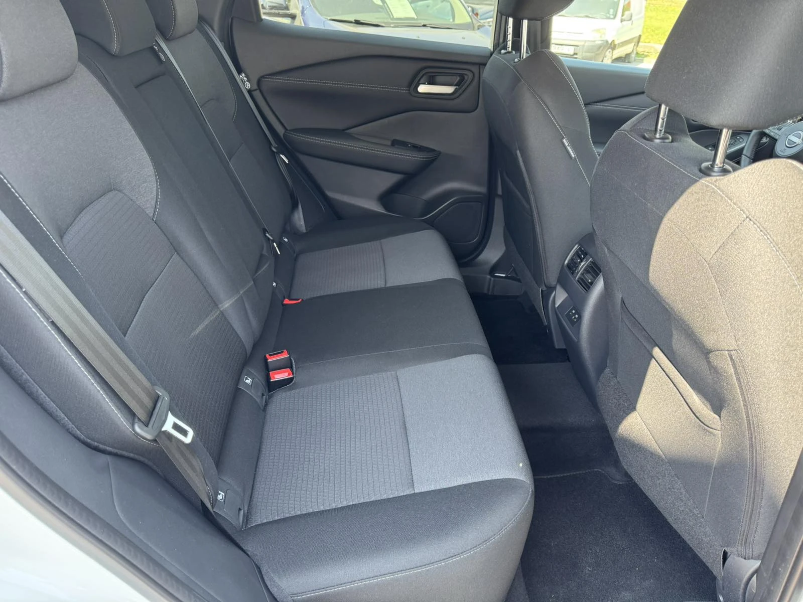 Nissan Qashqai 1.3 DIG-T MHEV - изображение 10