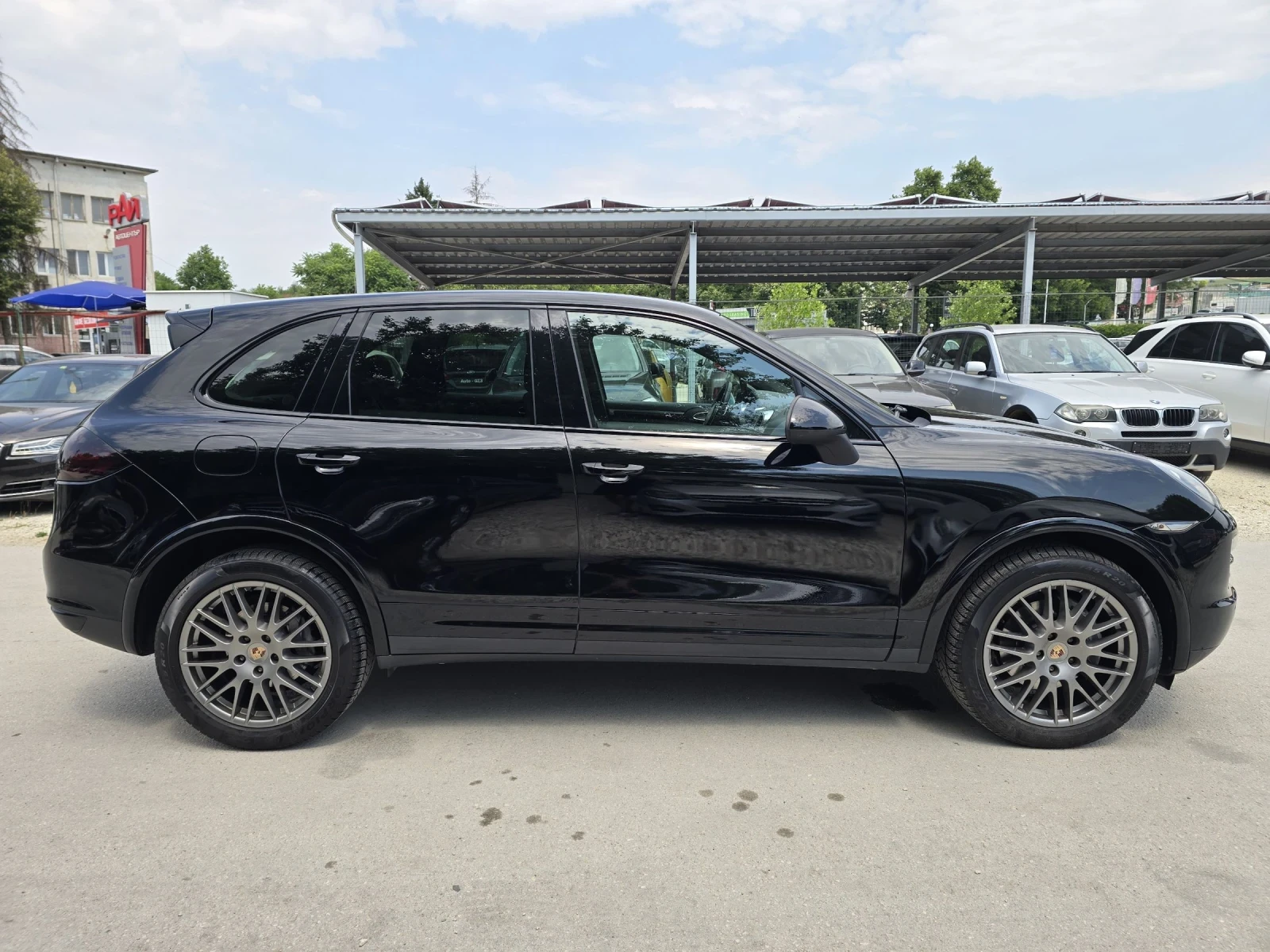Porsche Cayenne 3.0TDI 240к.с 4x4 Топ състояние  - изображение 8