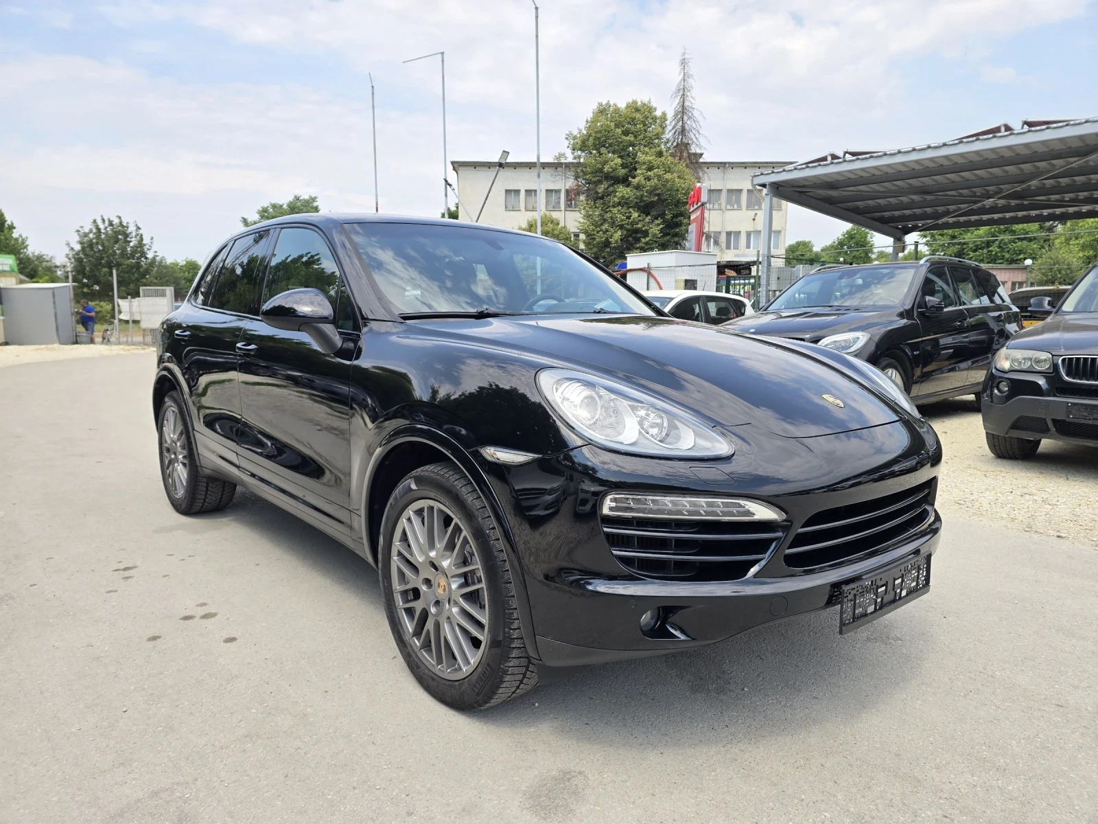 Porsche Cayenne 3.0TDI 240к.с 4x4 Топ състояние  - изображение 2