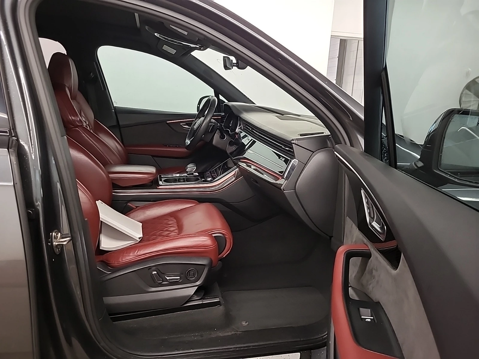 Audi SQ7 PREMIUM * CARFAX * АвтоКредит * Цена до България*  - изображение 9