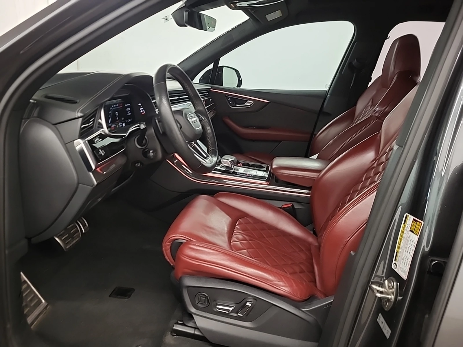 Audi SQ7 PREMIUM * CARFAX * АвтоКредит * Цена до България*  - изображение 8