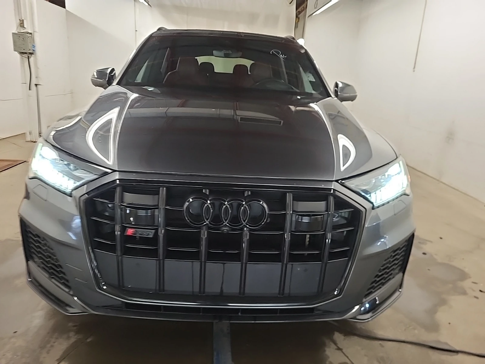 Audi SQ7 PREMIUM * CARFAX * АвтоКредит * Цена до България*  - изображение 6
