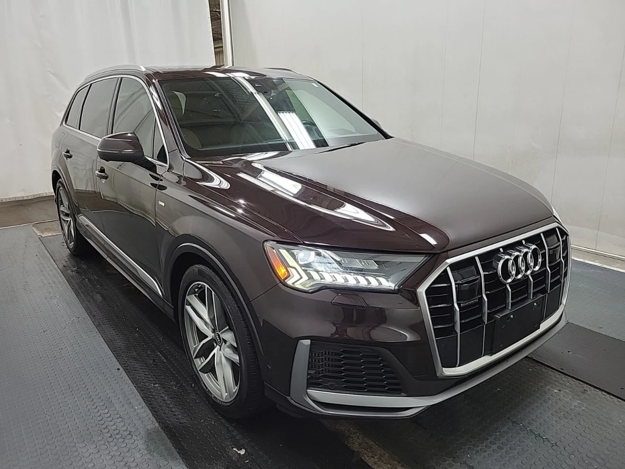 Audi Q7 * АВТО КРЕДИТ* ЦЕНА ДО БГ * CARFAX *  - изображение 3