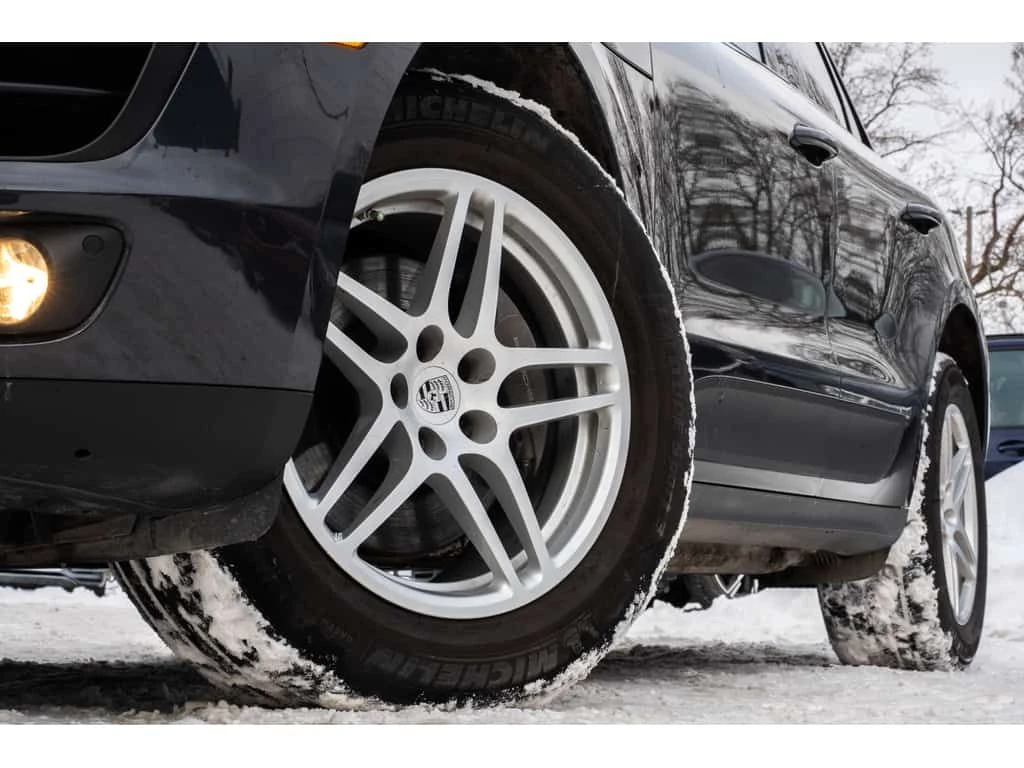 Porsche Macan * AWD| | NoAccident| Prem+ | Bose| ACC| LCA| PANO|, снимка 4 - Автомобили и джипове - 54058298