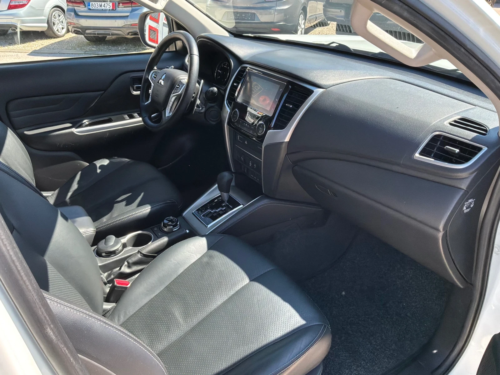 Mitsubishi L200 2.3D 150к.с Automatic FULL 4X4, снимка 14 - Автомобили и джипове - 54111730