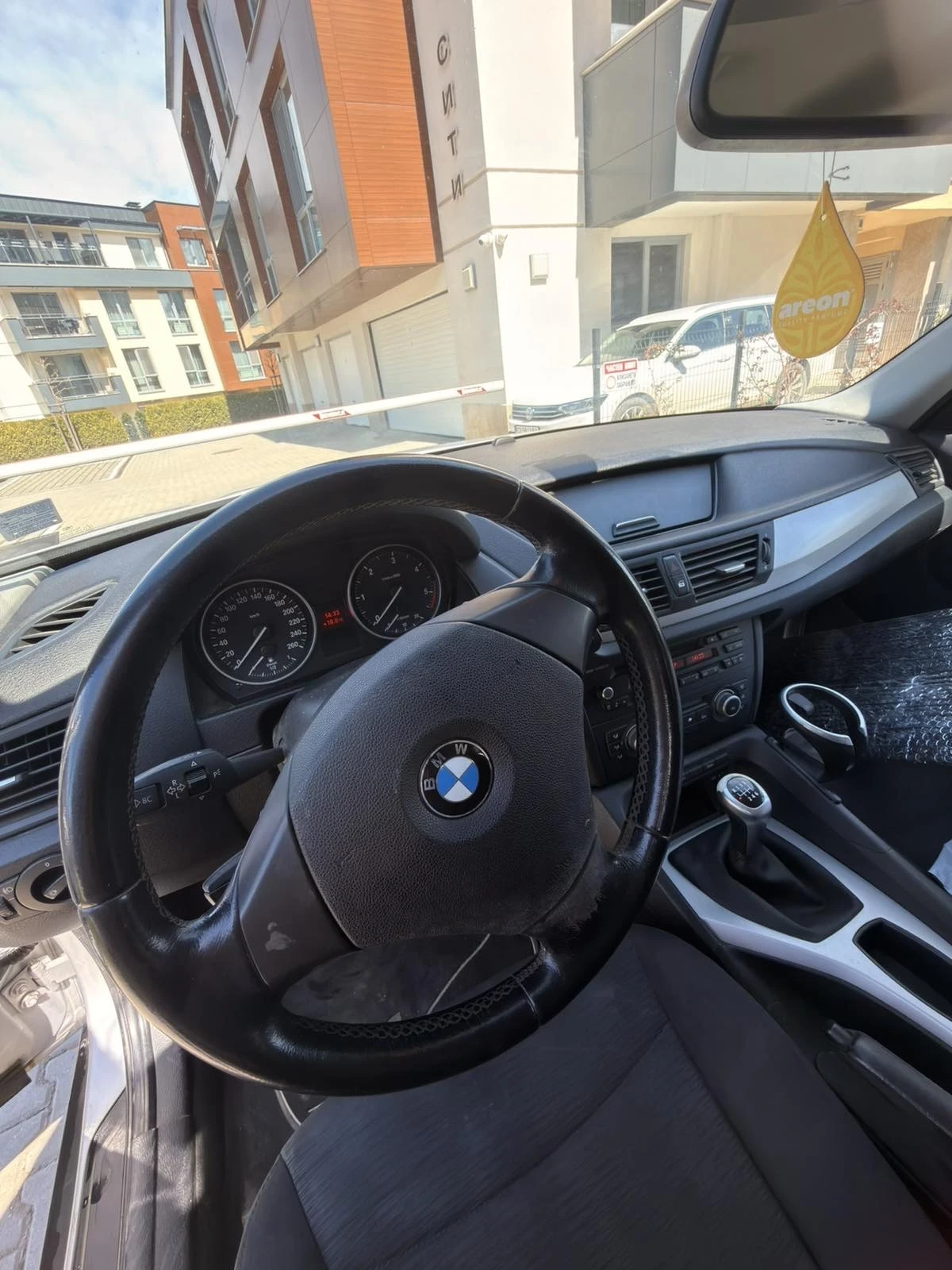 BMW X1, снимка 6 - Автомобили и джипове - 54239976