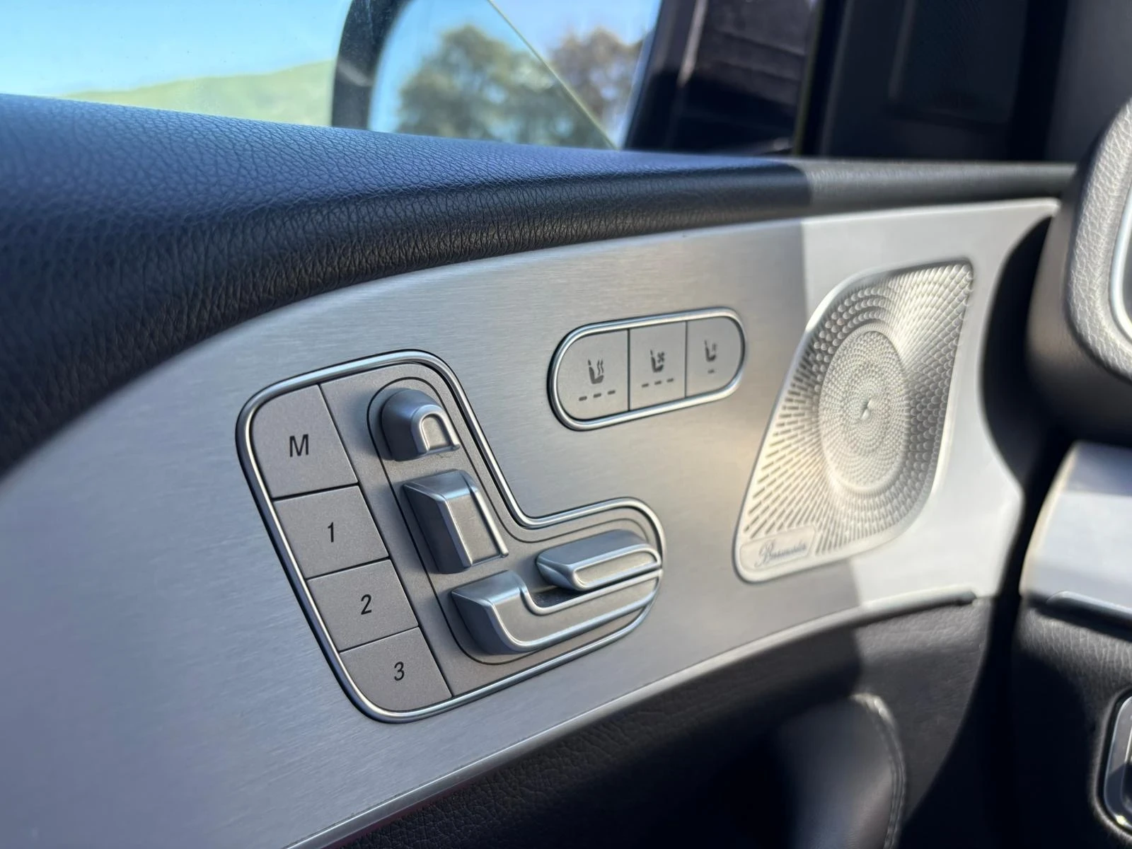 Mercedes-Benz GLE 400 d 4Matic Premium, снимка 9 - Автомобили и джипове - 54303827