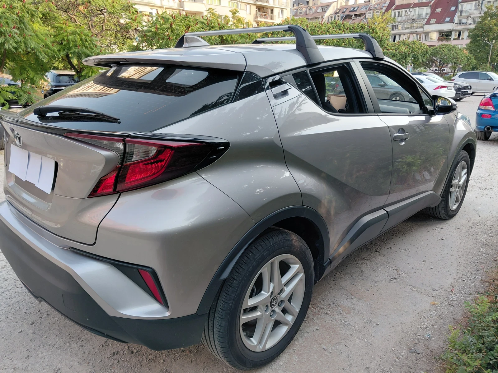 Toyota C-HR Бензин, снимка 6 - Автомобили и джипове - 55850924