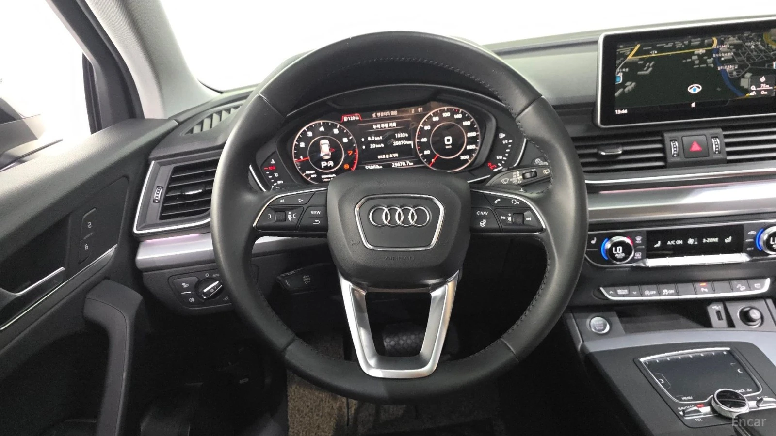 Audi Q5 Quattro, снимка 13 - Автомобили и джипове - 56112900