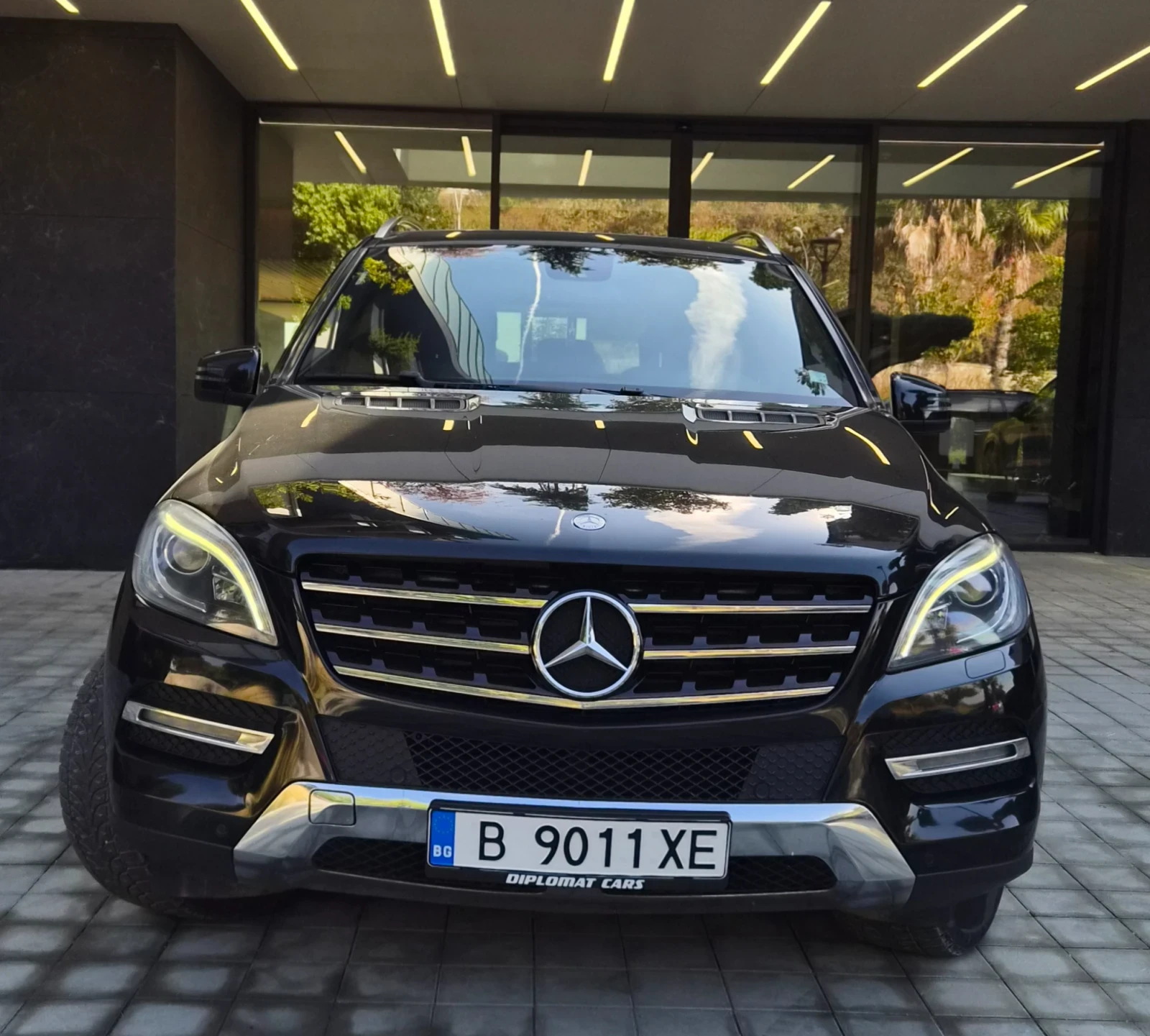 Mercedes-Benz ML 350 Sport, снимка 3 - Автомобили и джипове - 56566856